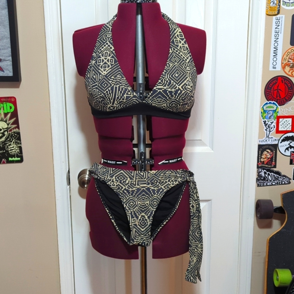 Estivo black print halter bikini